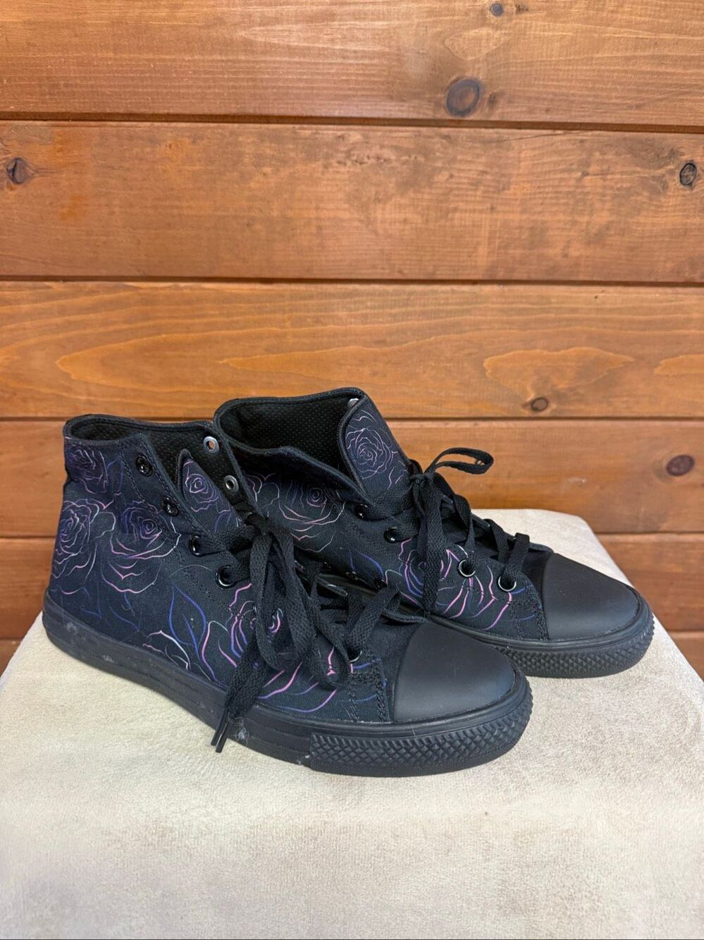 RAAD Unisex high top sneakers Black w/Pink&Purple Rose graphics, Sz 8.5 Men’s